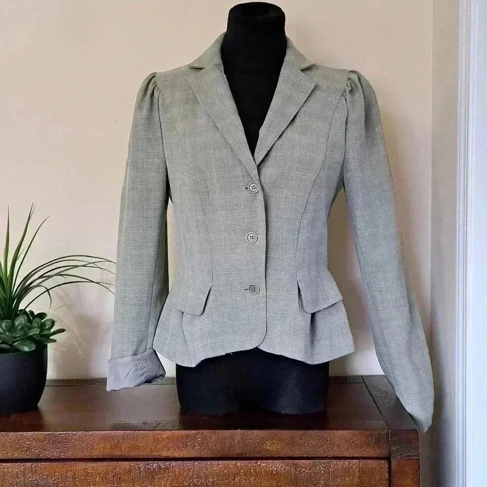 ❤️ Max Studio Grey Plaid Blazer Women's Size 2 Long Sleeved Classic Office